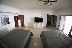 16, Suite With Jacuzzi