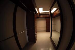 16, Suite With Jacuzzi