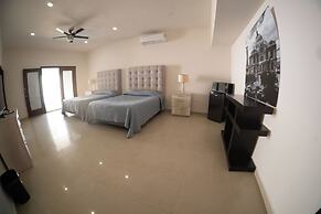 16, Suite With Jacuzzi