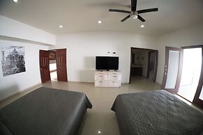 16, Suite With Jacuzzi