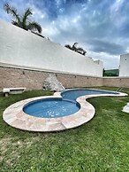 16, Suite With Jacuzzi