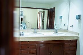 16, Suite With Jacuzzi