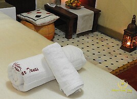 Room in Lodge - Sleep In Luxury Tent In Desert !