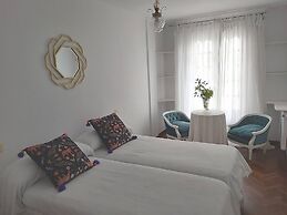 The Vertical House, With Terrace In Historical Centre