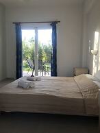 Room-studio Banos Apartments and Swimmin