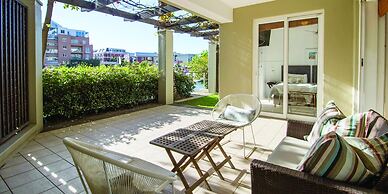 Two Bedroom Apartment - Fully Furnished and Design
