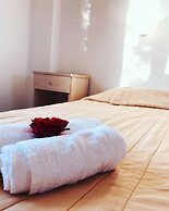 Room-studio in Banos Apartments With sha