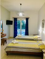 Room-studio in Banos Apartments With sha