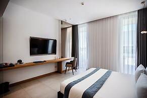 Empire Beach Resort