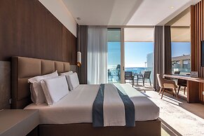 Empire Beach Resort