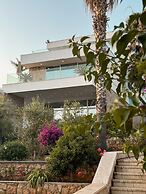 Empire Beach Resort