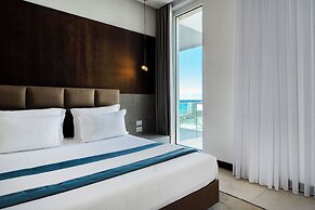 Empire Beach Resort