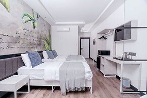 Melanj Airport Hotel