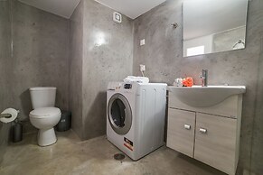 D9 center of Glyfada