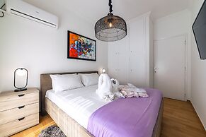 D9 center of Glyfada