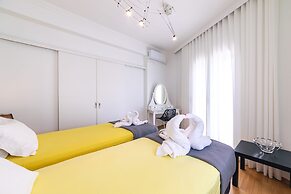 D9 center of Glyfada