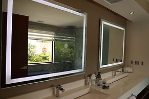 Panther Bay Villa & Golf