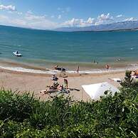 Beautiful 3-bed Apartment With big Terasse in Nin