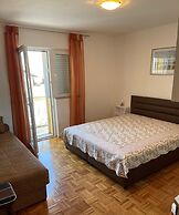 Beautiful 3-bed Apartment With big Terasse in Nin