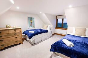 Windyheads Luxury Cottage - 5 Bed 2 Bath