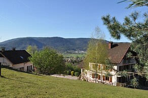 A L'orée du Bois
