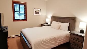 Trappers Landing #34 by Bear Country