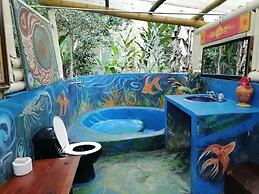 Tropical Biohostel by Rotamundos