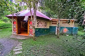 Tropical Biohostel by Rotamundos