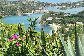 Luxury Villa-sleeps 6-private Pool