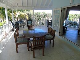 Luxury Secluded Villa With Private Pool Sleeps six