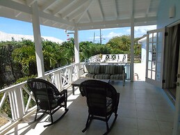 Luxury Secluded Villa With Private Pool Sleeps six