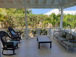 Luxury Secluded Villa With Private Pool Sleeps six