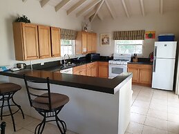 Luxury Secluded Villa With Private Pool Sleeps six