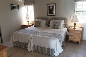 Luxury Villa-sleeps 6-private Pool