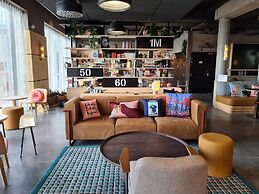 Moxy Bordeaux Hotel