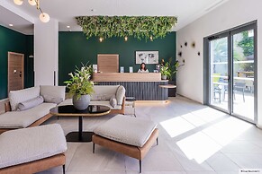 Kyriad Lyon Ouest - Limonest