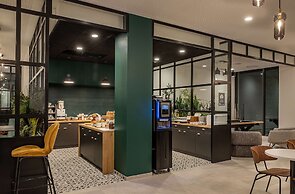 Kyriad Lyon Ouest - Limonest