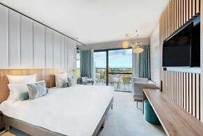 Golden Tulip Lyon Ouest Techlid - Hotel and Spa