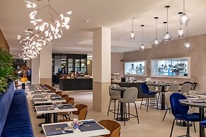 Golden Tulip Lyon Ouest Techlid - Hotel and Spa