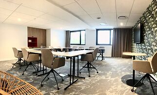 Golden Tulip Lyon Ouest Techlid - Hotel and Spa