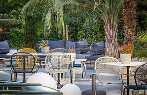 Golden Tulip Lyon Ouest Techlid - Hotel and Spa