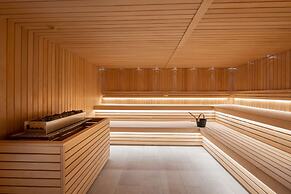 Golden Tulip Lyon Ouest Techlid - Hotel and Spa