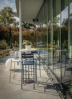 Golden Tulip Lyon Ouest Techlid - Hotel and Spa