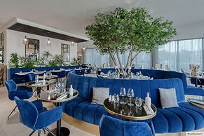 Golden Tulip Lyon Ouest Techlid - Hotel and Spa