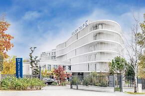 Golden Tulip Lyon Ouest Techlid - Hotel and Spa