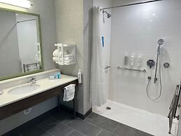 Hampton Inn & Suites Ruskin I-75