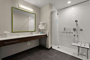 Hampton Inn & Suites Ruskin I-75