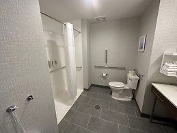 Hampton Inn & Suites Ruskin I-75