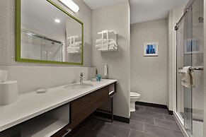 Hampton Inn & Suites Ruskin I-75