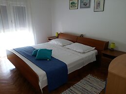 Big apt W.large Terrace&great sea View,close Beach